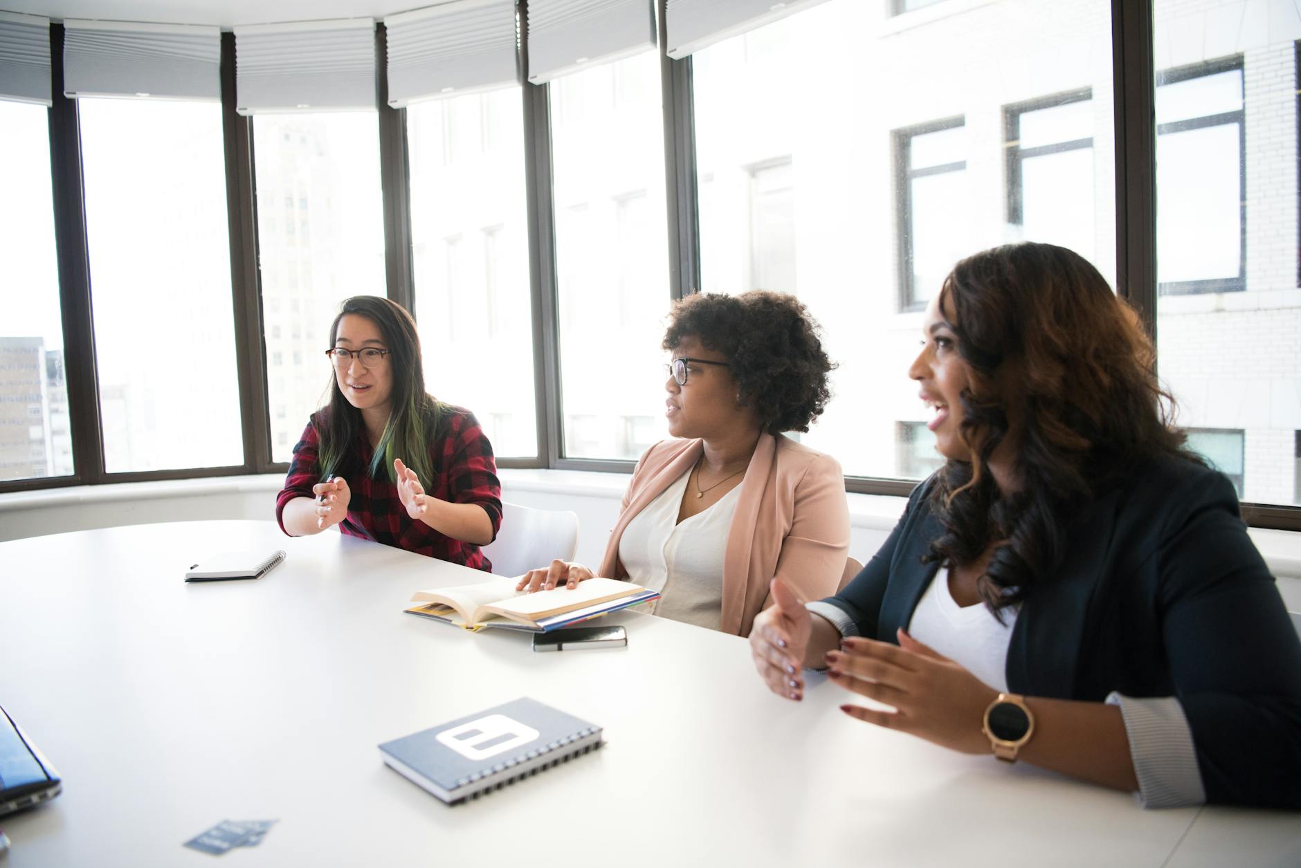 Strategii de Leadership pentru Femeile Antreprenor în Sectorul Financiar